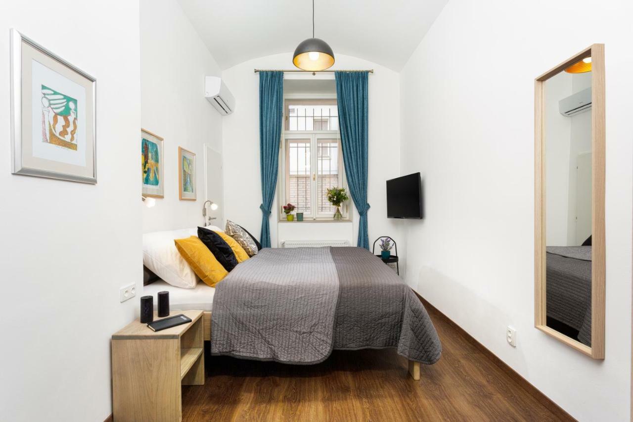 Apartment Riverside
